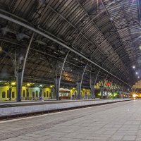 Львовский вокзал :: Богдан Петренко