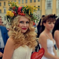 "Нашествие невест" :: Виктор Выдрин