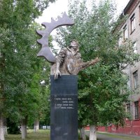 памятник Виктору Цою в Барнауле :: Татьяна Черняева