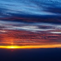 Закат над облаками :: Ростислав Бычков