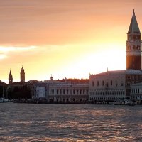 Заход над Венецией :: Сергей Мышковский