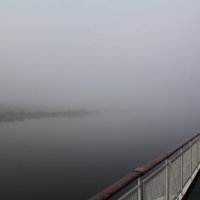 Туман на р.Свирь. Полный штиль. :: Сергей Крюков
