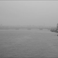 Литейный мост...  почти невиден...) :: tipchik 