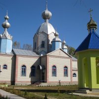 Свято-Успенский храм в селе Глубочек :: Леонид Корейба