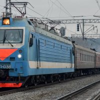 Электровоз ЭП1П-038 с пассажирским поездом №70 Москва-Чита, ст. Кая :: Андрей Иркутский