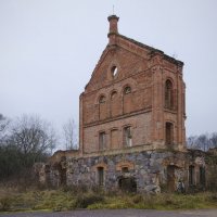Руины старинной винокурни :: Владислав Писаревский