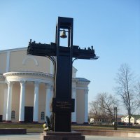 Курск. Памятник железнодорожникам :: MarinaKiseleva2014 