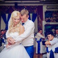 Свадебный танец :: Андрей Пакулин