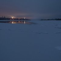 не замёрзшая река ока,слева в дали село карачарово :: Алексей -