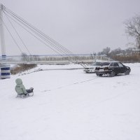 Покатать сына  на санках...или... если бы  мама  знала! )) :: Марина 