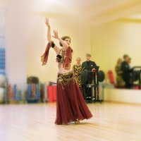 восточный танец :: Эльмира Суворова