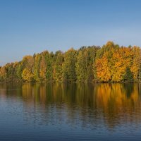 Водный осенний пейзаж :: Александр 