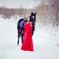 девушка и лошадь :: Эльмира Грабалина