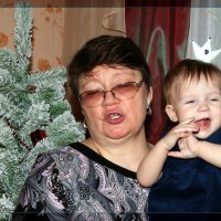 Впервые бабушка с внучкой исполняют новогоднюю песню "Шумел камыш " :: Анатолий Ливцов