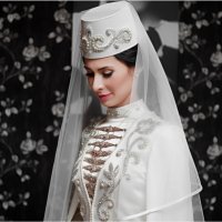 невеста в национальном... :: Батик Табуев