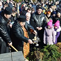 У Чернівцях поховали   Леоніда Петихачника, загиблого у зоні АТО :: Степан Карачко