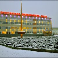 Воркутинский механический завод. :: Николай Емелин