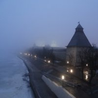 Псков утопает в тумане... :: Fededuard Винтанюк