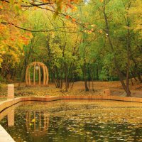 Осень в Нескучном саду :: Михаил Танин 