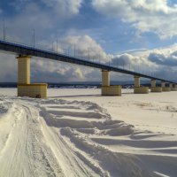Под мост идущая дорога :: Сергей Шаврин