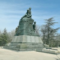 Памятник Корнилову В.А. :: Zinaida Belaniuk