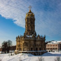 Храм в Дубровицах в морозный зимний день :: Артём Тараненко