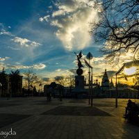 Закат на площади Конституции. Харьков :: Игорь Найда