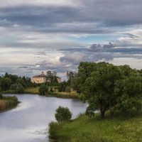 Утро над Константиновским дворцом :: Владимир Колесников