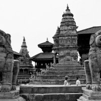 памятники Непала :: Елена Познокос