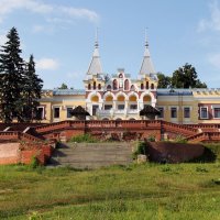 Бывший дворец барона Фон Дервиза :: Александр 