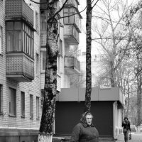 ...день не задался......и это дерево так нагло забежало за спину главной героини... ) :: Ольга Нарышкова