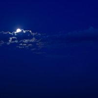 луна в облаках :: Эрика Гомер
