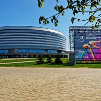 Минск-Арена и плакат с моим фото. :: Павел Сущёнок