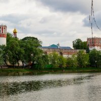 Новодевичий монастырь :: Андрей Воробьев