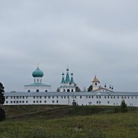 Вид на Троицкий комплекс монастыря :: Елена Павлова (Смолова)