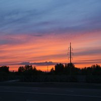 Закат на трассе :: юрий Амосов