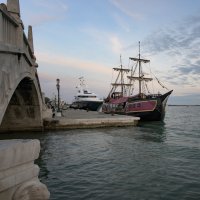 alla mattina presto a Venezia.Italia. :: Олег 