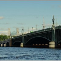 Троицкий мост. :: Владимир Гилясев