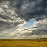 Где то идёт дождь... :: Александр Афромеев