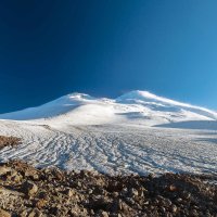 Эльбрус в лучах заката :: Олег Гольшев