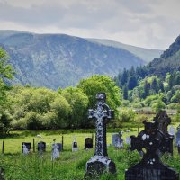 На старом ирландском кладбище Глендалох :: Андрей Крючков