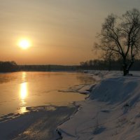 Рассвет на Десне, Зима :: Евгений Дубовцев