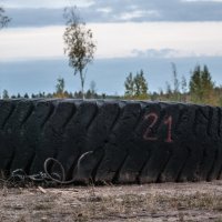 Колесо...похоже от белаза :: Михаил Вандич