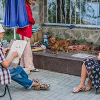 Крым. Коктебель. Художник  на Коктебельской набережной :: Николай Ефремов