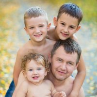 Папа и сыновья :: Первая Детская Фотостудия "Арбат"