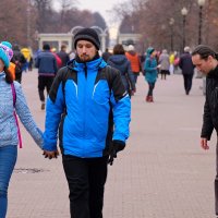 Городские зарисовки. Современники и современницы. :: Геннадий Александрович