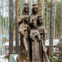 Ганина Яма. Памятник детям Царя Николая II. :: Константин Ушмаев