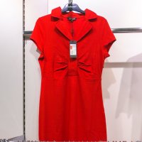 Красное платье на продажу. :: Евгений Поляков