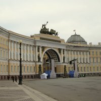 На дворцовой площади. :: Валентина Жукова