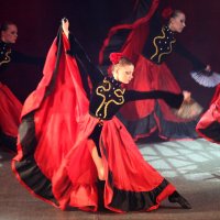 Испанский танец :: виктор омельчук